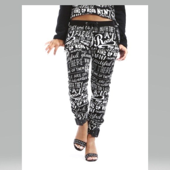 Graffiti Print French Terry Top and Joggers - Picture 3 of 10